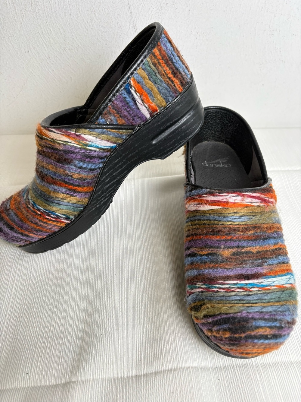 DANSKO Mulitcolor Yarn Clogs 38 (7.5/8) - Picture 14 of 15